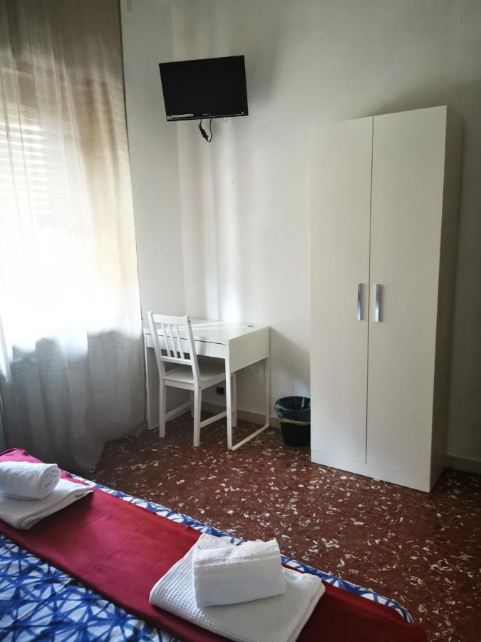 Bella - Ee Casa de hóspedes *